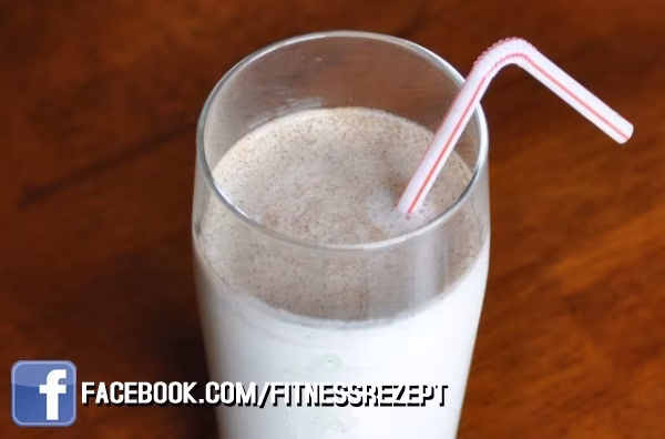 Apfel-Mandelmilch Shake Apfel-Mandelmilch Shake