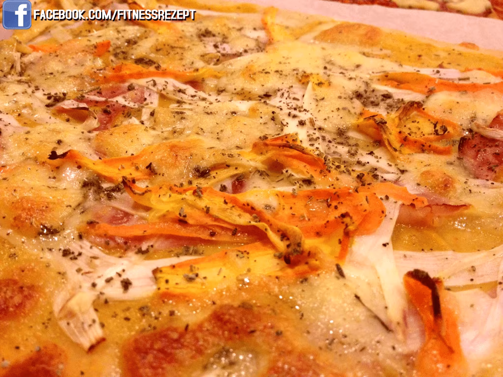Low Carb Spargel-Karotten Pizza