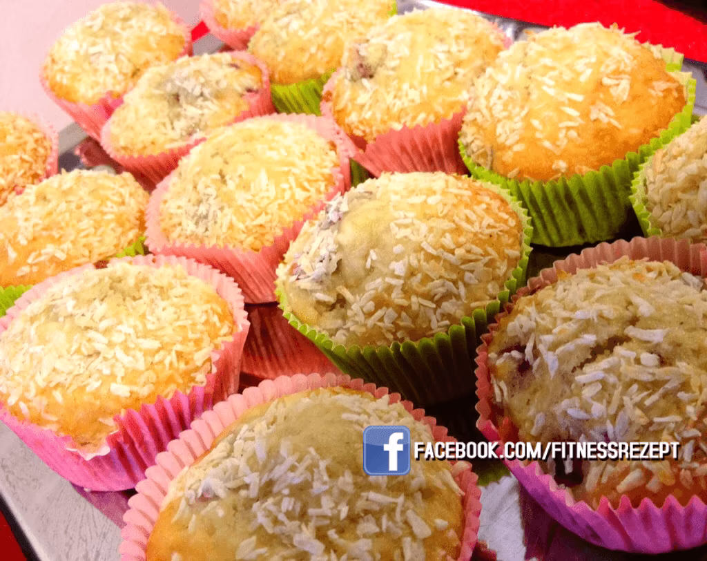 Protein-Kokos-Kirsch Muffins Protein-Kokos-Kirsch Muffins