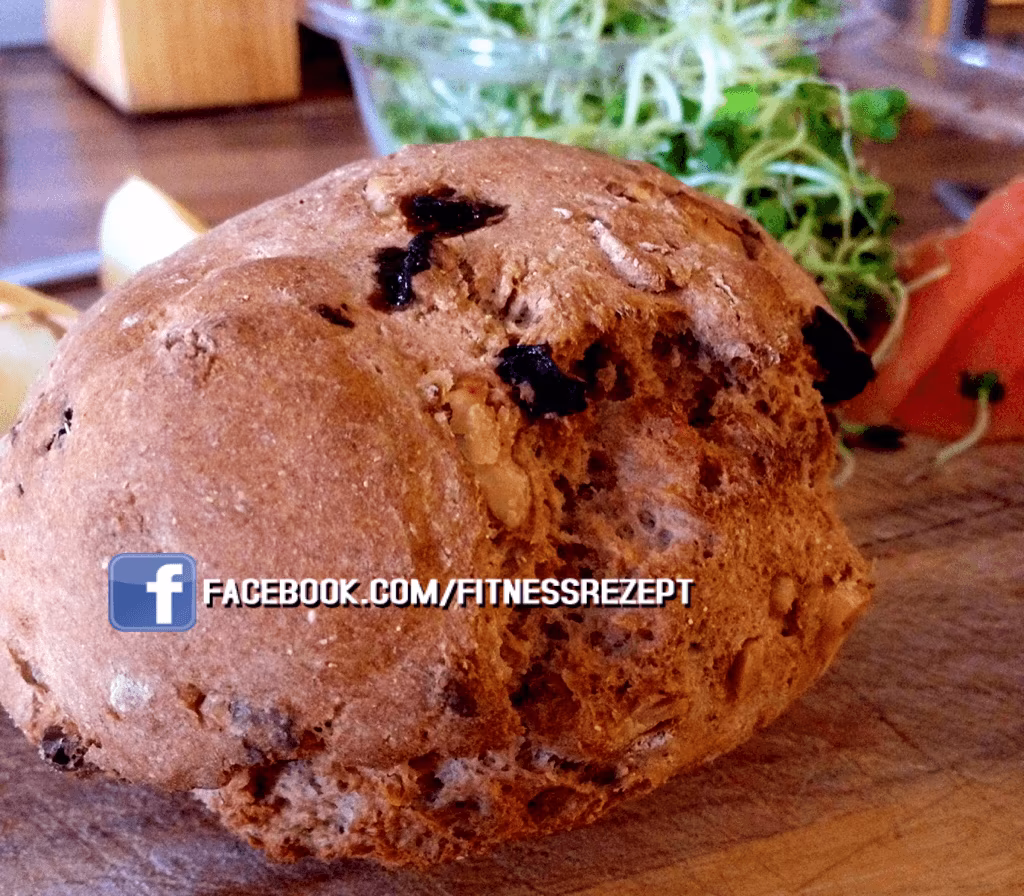 Fitness Walnuss-Rosinen Brötchen Fitness Walnuss-Rosinen Brötchen