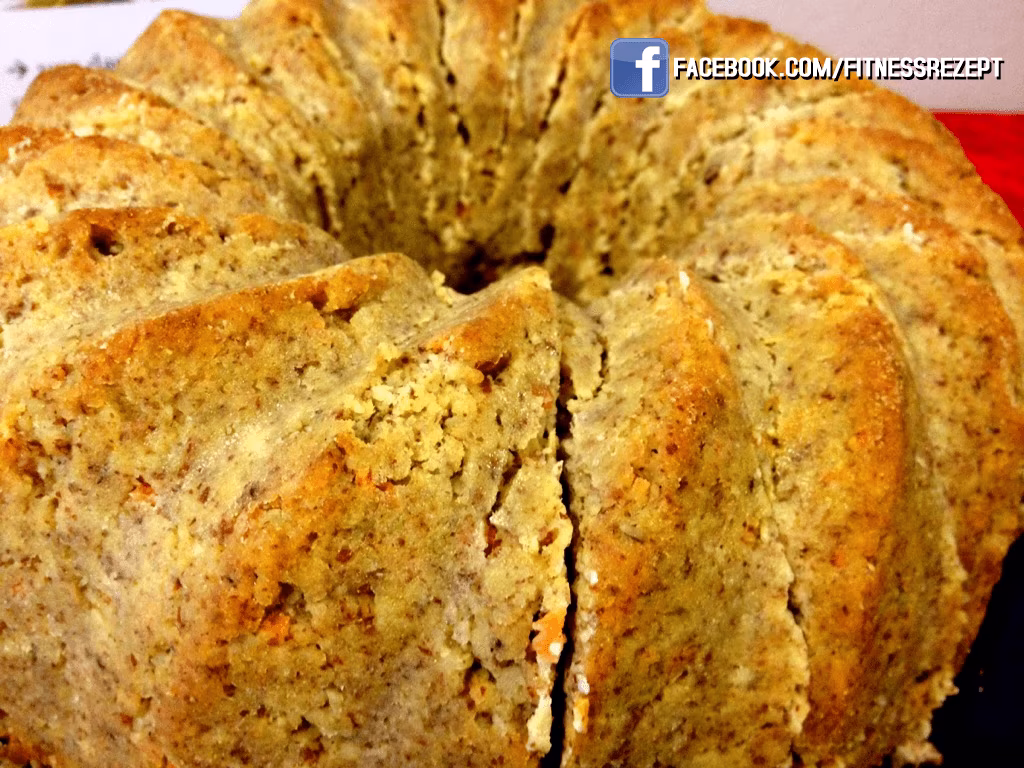 Apfel-Möhren-Nusskuchen Apfel-Möhren-Nusskuchen