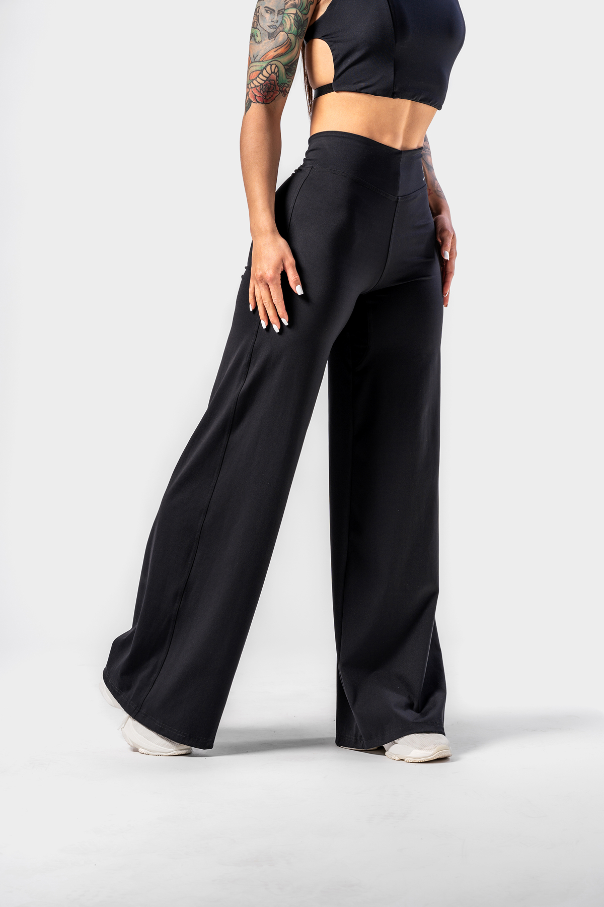 Nebbia Deni X High Waist Flared Pants - schwarz