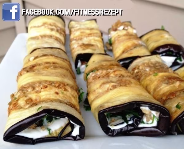 Aubergine-Walnuss Rolls Aubergine-Walnuss Rolls