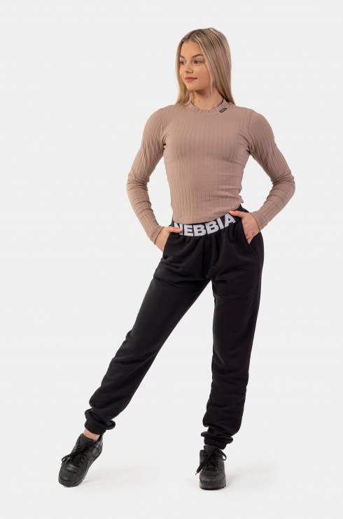 Nebbia Iconic Mid-Waist Sweatpants 408 black