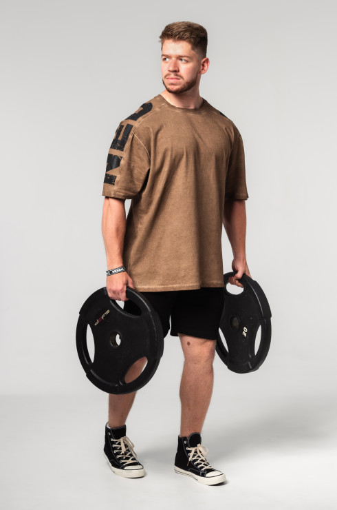 Nebbia Washed-off Oversized T-Shirt Lifting Club 368 - light brown