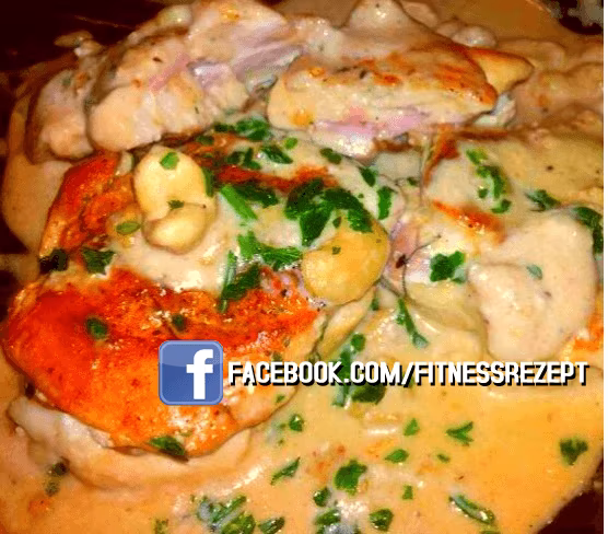 Hähnchencordonbleu in Erdnusssoße Hähnchencordonbleu in Erdnusssoße