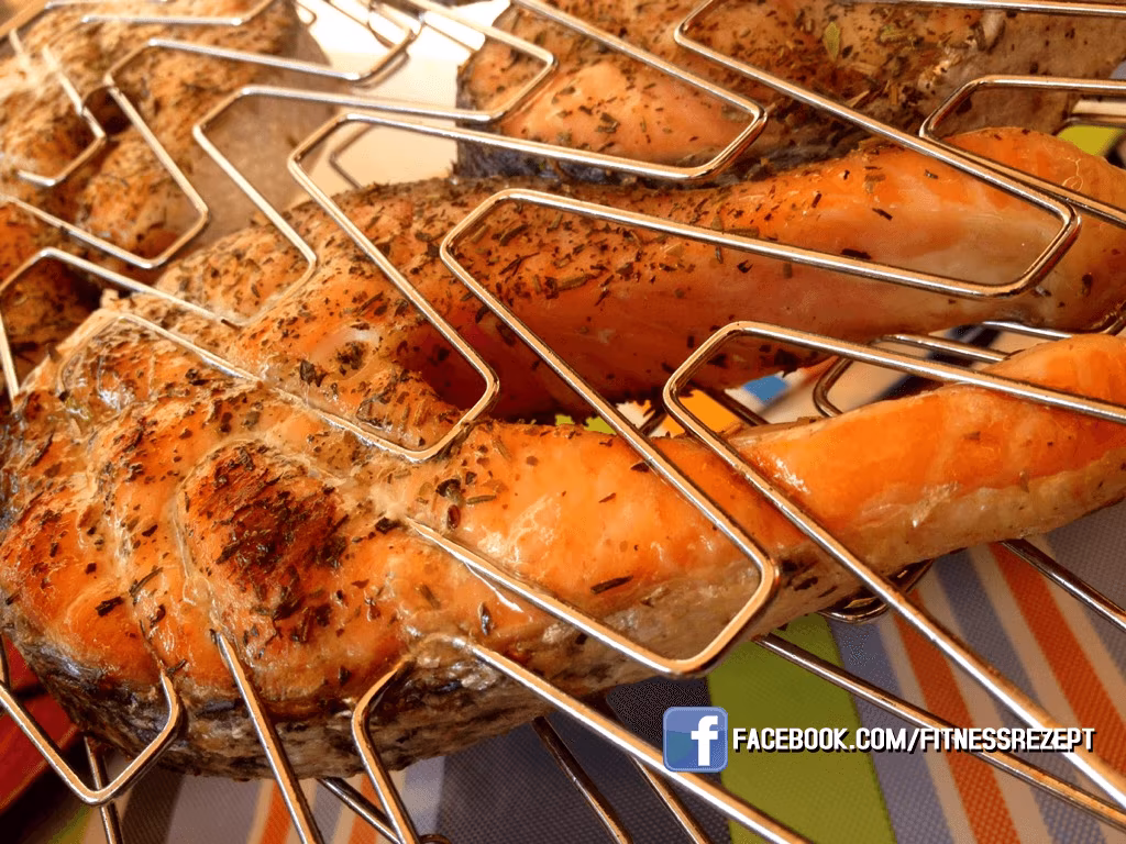 Honig-Kräuter-Lachsfilet vom Grill Honig-Kräuter-Lachsfilet vom Grill
