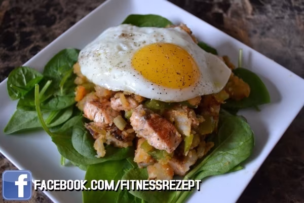Geschmorter Lachs mit Kartoffeln Geschmorter Lachs mit Kartoffeln