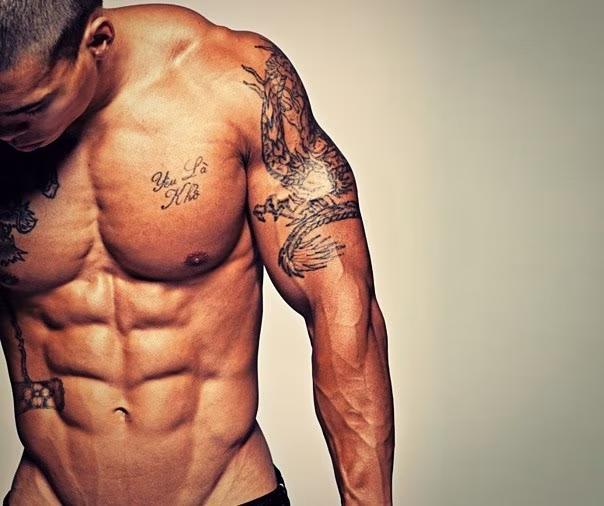 Das passiert wenn ein Fitnessfreak mal nicht ins Training kann!