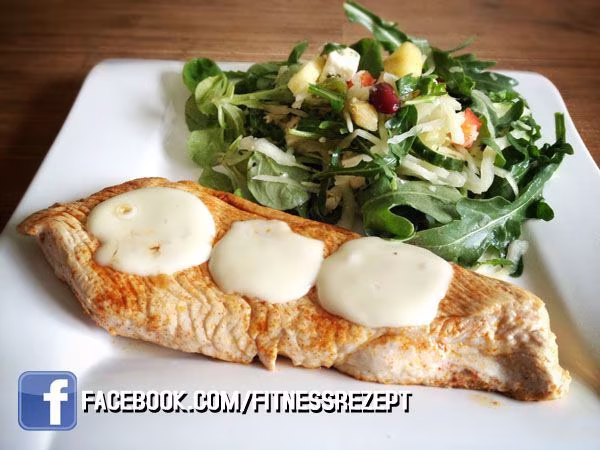Putenschnitzel mit Fitness-Salat Putenschnitzel mit Fitness-Salat