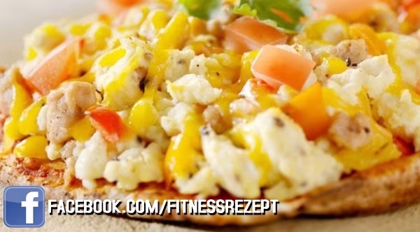 Frühstückspizza mit Mozzarella Frühstückspizza mit Mozzarella