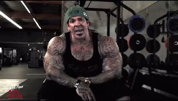 Peniswachstum: Rich Piana plaudert aus dem MÄRCHENBUCH! Peniswachstum: Rich Piana plaudert aus dem MÄRCHENBUCH!